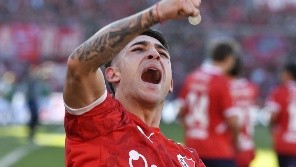 Con una tremenda chilena, el zurdo convirtió en Avellaneda y selló el 1-0 del Rojo vs. Independiente Rivadavia para meterse en cuartos. 