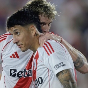 RIVER VS VELEZ..Fecha 16 Torneo Apertura Liga Profesional Argentina.