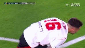 El lateral derecho se perdió el tercer gol del Millonario en un contragolpe.