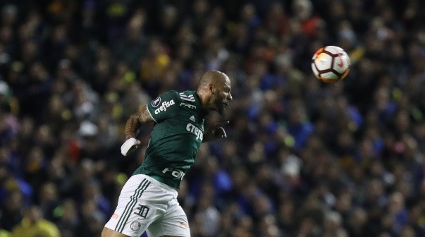Felipe Melo en La Bombonera con la camiseta de Palmeiras