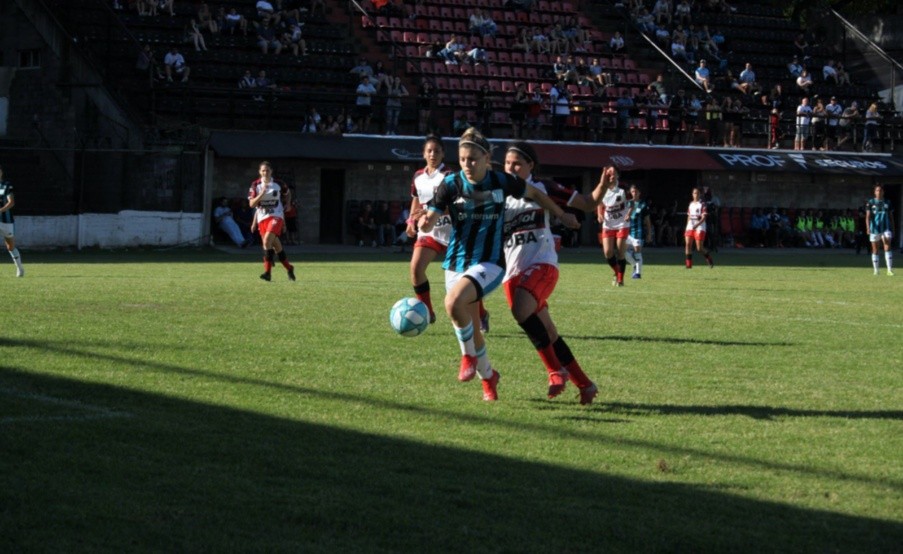 Racing le ganó 3-0 a Defensores de Belgrano(RACING)