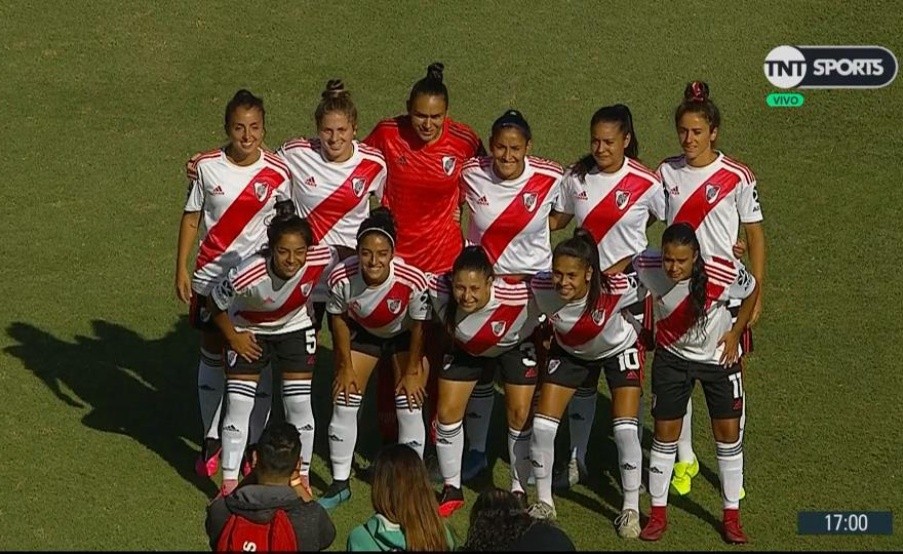 El equipo de River antes del encuentro ante Lanús por la Fecha 14 del Fútbol Femenino(TNT Sports)