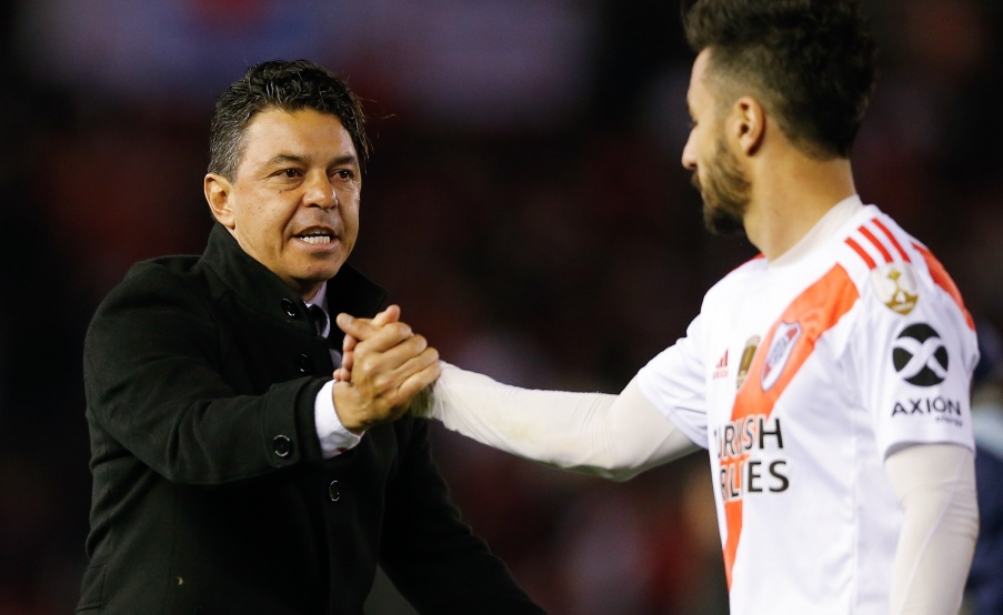 Un ex jugador de Independiente de Santa Fe le apuntó directo a Gallardo por los golpes que recibió en la Copa Libertadores 2018. Foto: EFE(EFE)