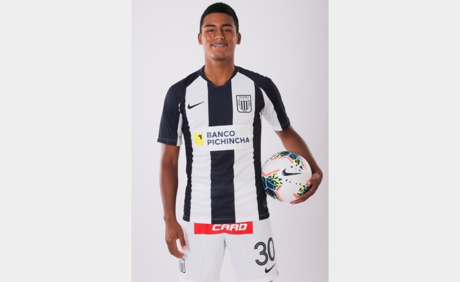 Kluiverth Aguilar seguirá jugando hasta mayo en Alianza Lima(Prensa Alianza Lima)