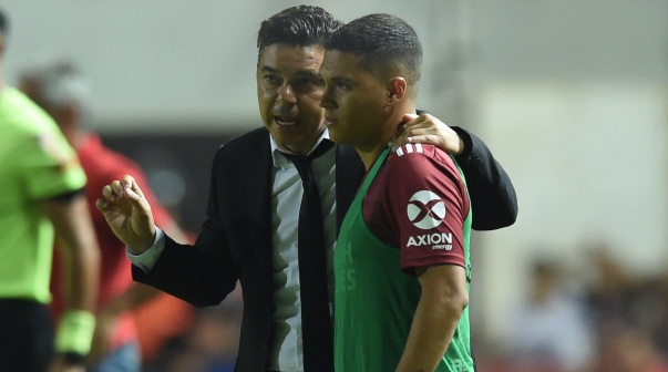 Un ex jugador de Independiente de Santa Fe le apuntó directo a Gallardo por los golpes que recibió en la Copa Libertadores 2018. Foto: Prensa River