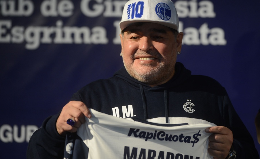 Antonio Torres aseguró que tiene un acuerdo con Maradona para que sea DT de España si llega a la presidencia de la Real Federación Española de Fútbol.(JEQ)