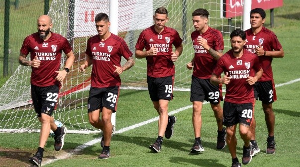 Carlos Auzqui podría seguir su carrera en el fútbol mexicano.