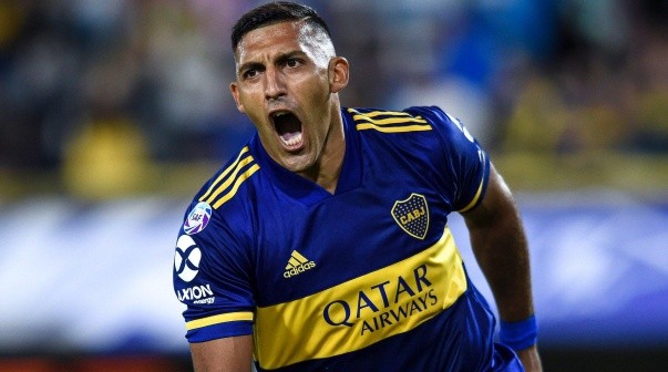 Wanchope Ábila con la camiseta de Boca