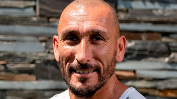 Pablo Guiñazú es nuevo DT de un inesperado equipo