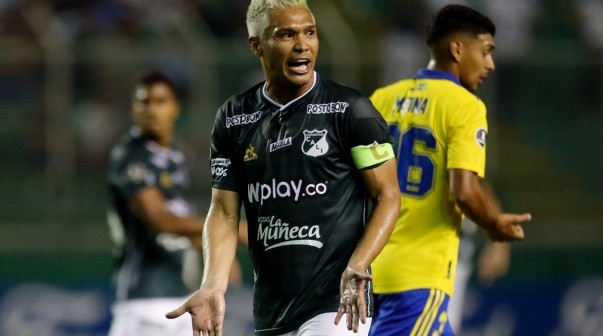 Teo Gutiérrez rompió el silencio tras haber sido suspendido en Colombia