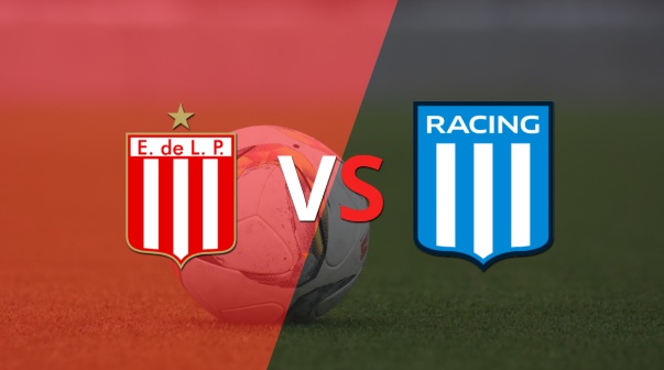 Empate a 0 en el comienzo del segundo tiempo entre Estudiantes y Racing Club