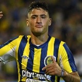 Tras sonar en Rosario Central, Véliz es apuntado por otro grande de la Liga Profesional