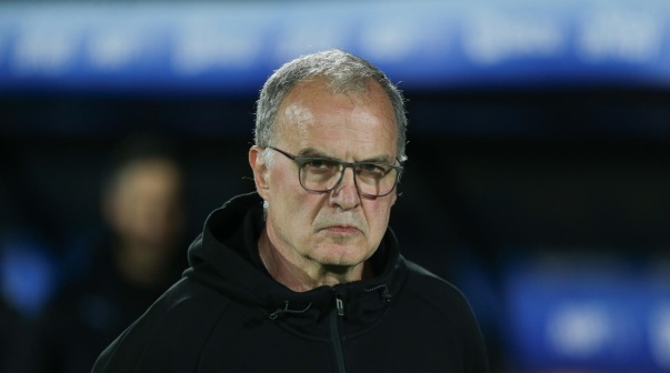 Teléfono para Bielsa en Uruguay desde Estudiantes: 