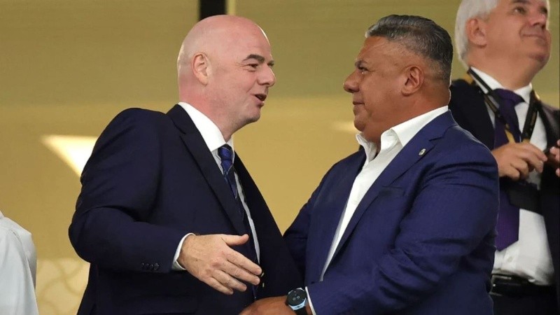 El llamativo guiño de Gianni Infantino desde FIFA al Chiqui Tapia El llamativo guiño de Gianni Infantino desde FIFA al Chiqui Tapia