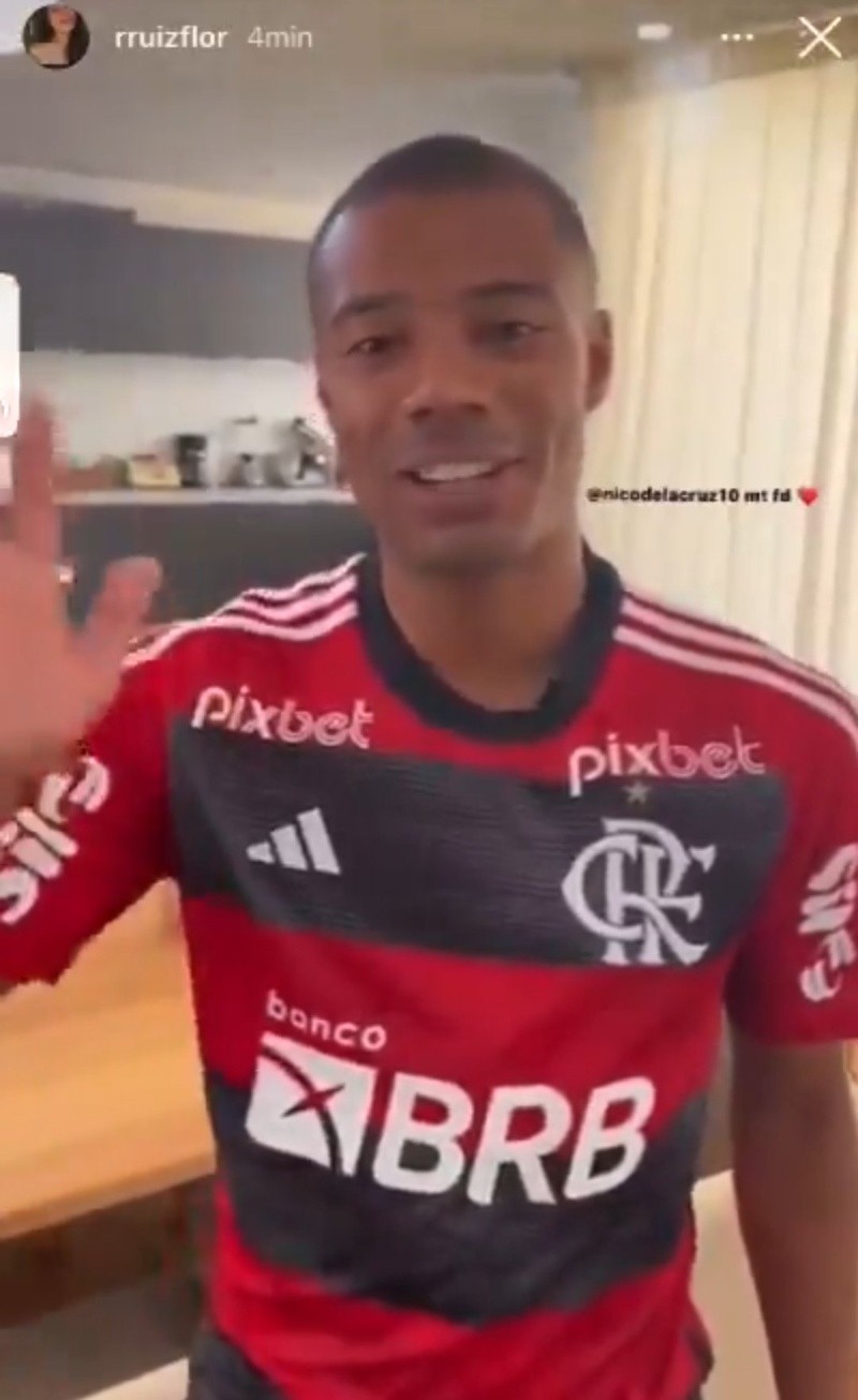 El mensaje de De La Cruz con la camiseta de Flamengo El mensaje de De La Cruz con la camiseta de Flamengo
