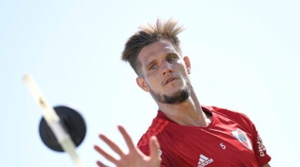 Zuculini fue presentado en Racing y dejó una fuerte frase sobre su salida de River