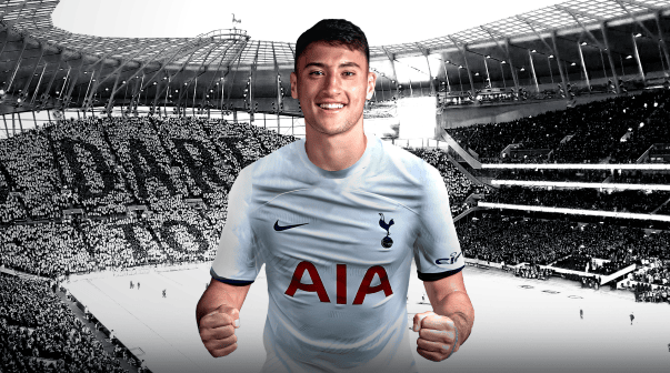Alejo Véliz, delantero de Tottenham