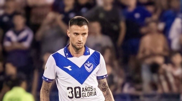 El nuevo palazo de Mammana para River tras salir campeón con Vélez: 