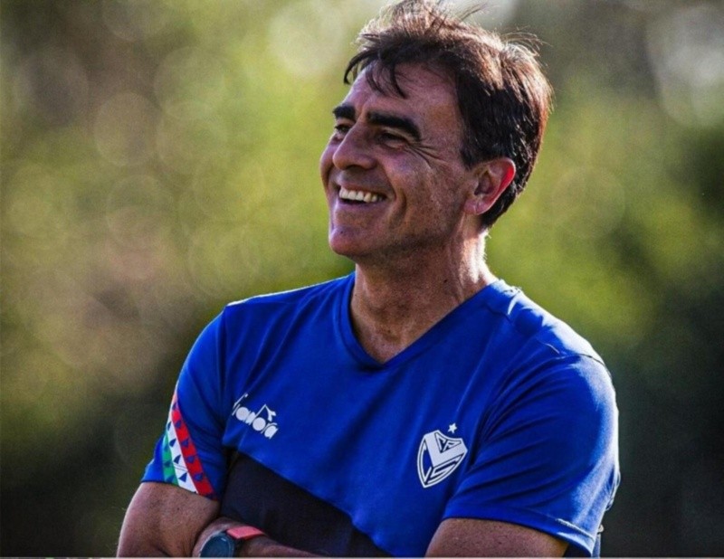 El presidente de Vélez, tajante sobre Quinteros en Independiente El presidente de Vélez, tajante sobre Quinteros en Independiente