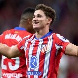 La leyenda del Atlético Madrid que se rindió ante Julián Álvarez: 