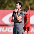 Eduardo Domínguez, caliente tras la caída por goleada de Estudiantes: 