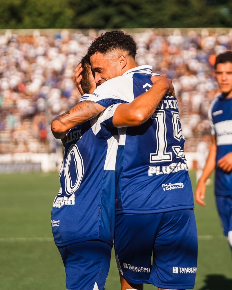 Gimnasia superó 1-0 a San Martín SJ en el Estadio Juan Carmelo Zerillo por la sexta jornada de la Liga Profesional. Gimnasia superó 1-0 a San Martín SJ en el Estadio Juan Carmelo Zerillo por la sexta jornada de la Liga Profesional.