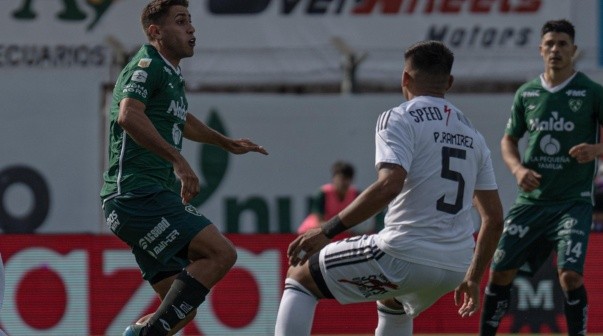 Con dos penales sobre la hora, Sarmiento le ganó a Deportivo Riestra