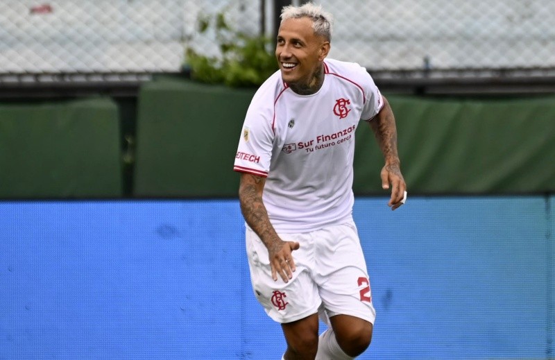 Barracas sorprendió al Newell's del 'Ogro' Fabbiani y le ganó con goles de Candia y Duarte. Barracas sorprendió al Newell's del 'Ogro' Fabbiani y le ganó con goles de Candia y Duarte.