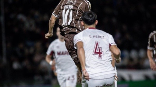 Lanús no pudo romper el cero contra Platense en Vicente López