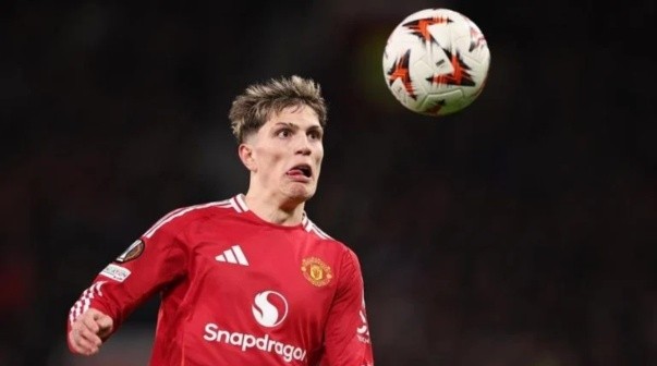 El DT del Manchester United, tajante con Garnacho tras la derrota: 