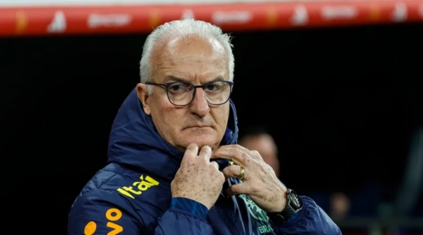 Se confirmó el futuro del entrenador de Brasil tras la goleada ante Argentina