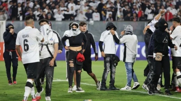 Tragedia en Chile: murieron dos personas y se suspendió Colo Colo vs. Fortaleza