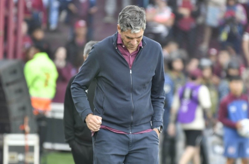 Pellegrino, DT de Lanús: “En un instante pasamos de la alegría a la decepción Pellegrino, DT de Lanús: “En un instante pasamos de la alegría a la decepción