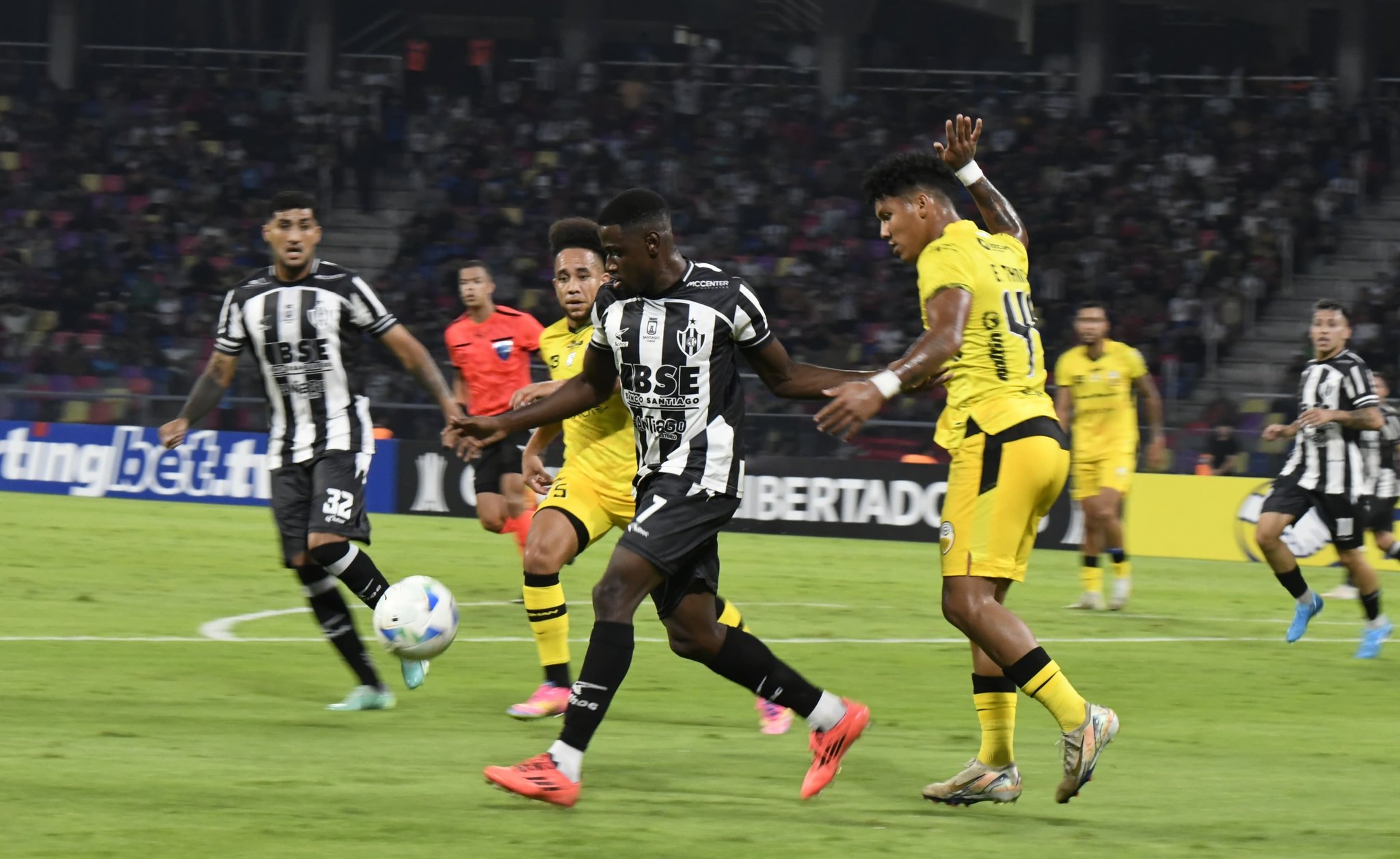 Copa Libertadores: Central Córdoba venció a Deportivo Táchira y es líder