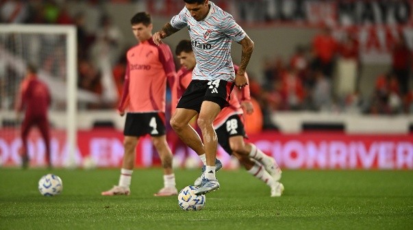 Pésima noticia para Enzo Pérez durante el partido contra Monterrey