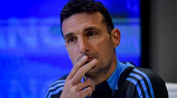 Los dos jugadores que Scaloni dejó afuera del banco para Argentina vs. Chile