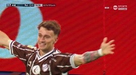 Tras una pelota parada, Mainero sorprendió con un zurdazo, imposible para Galíndez.