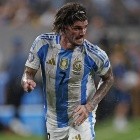 La picante chicana de De Paul contra un ex Boca: 