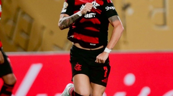 Flamengo debutó en el Mundial de Clubes con un triunfo ante Esperance 2-0