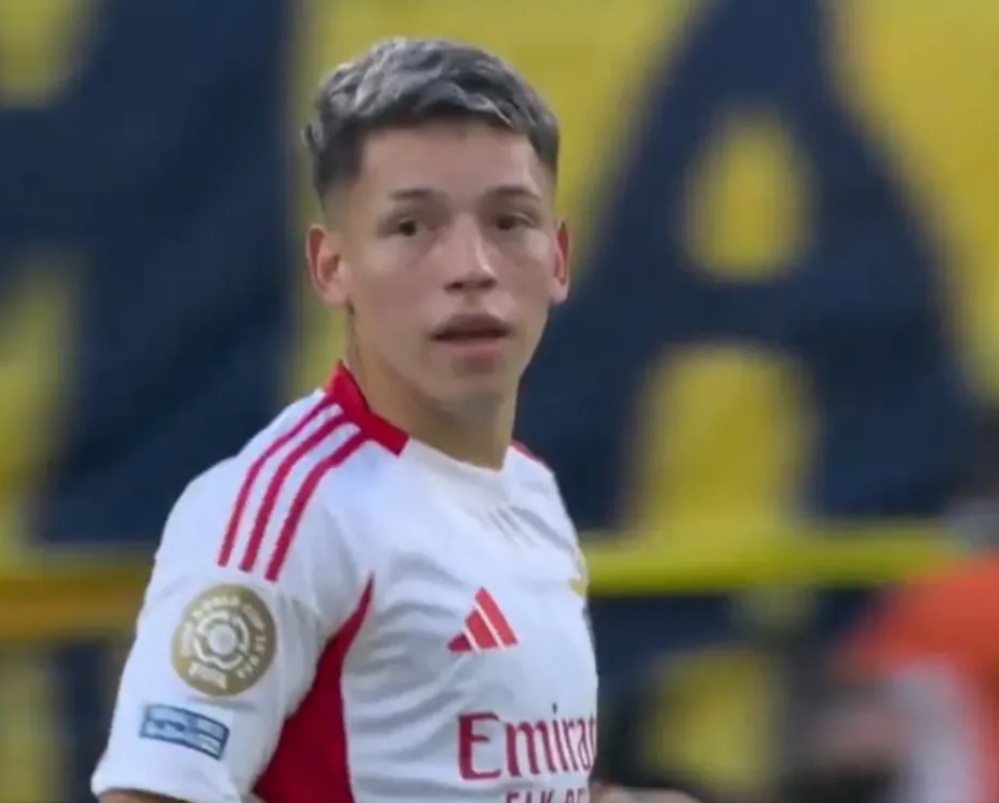 El palito de Prestianni para Vinícius y Mbappé tras la polémica: 