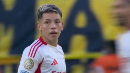 El palito de Prestianni para Vinícius y Mbappé tras la polémica: 