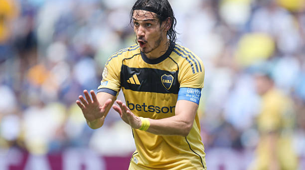 Los hinchas de Boca destrozaron a Cavani tras la derrota: 