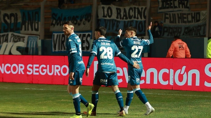 San Martín ganaba, pero Racing lo dio vuelta 3-1 y pasó a Octavos de la Copa Argentina 