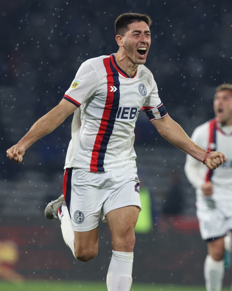 San Lorenzo amargó el debut de Tevez en Talleres 