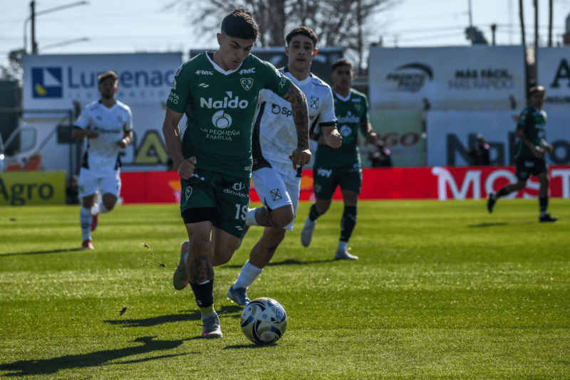 Sarmiento e Independiente empataron 2-2 en Junín por el debut en el Torneo Clausura Sarmiento e Independiente empataron 2-2 en Junín por el debut en el Torneo Clausura