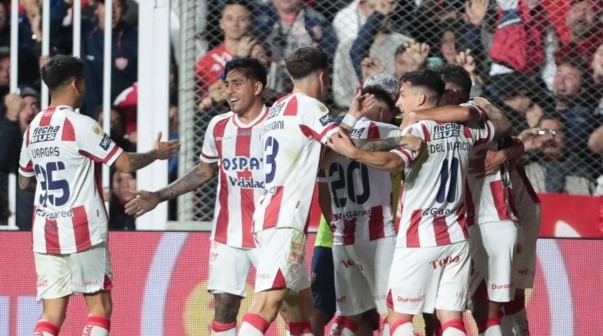 Unión sorprendió y le ganó a Estudiantes