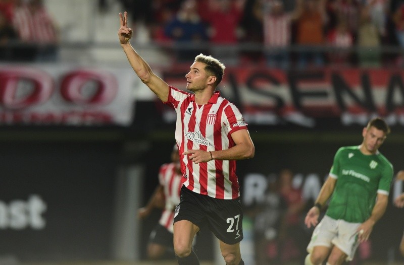 Estudiantes recibió la consulta de San Lorenzo por Lucas Alario