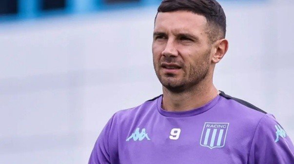 Maravilla Martínez le apuntó a Racing por la cláusula: 