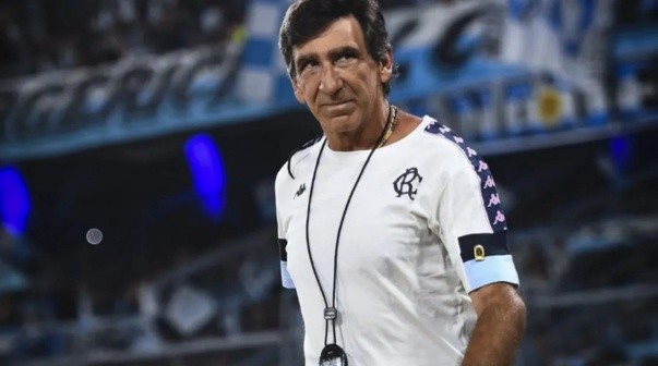 El anuncio de Costas tras la polémica de Salas y la expulsión en Racing: 