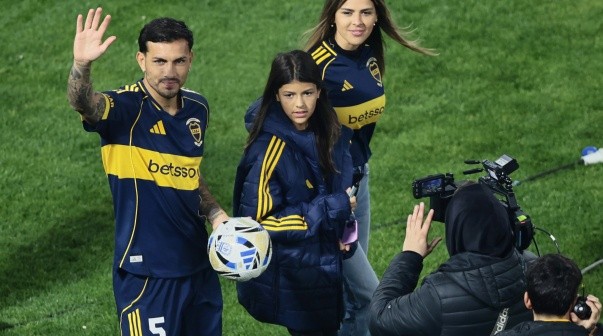 Presentacion en Boca Juniors de Leandro Paredes.